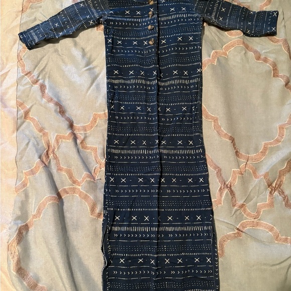 Lou Lou & Company knotted gown - Picture 1 of 2
